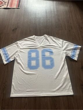 White & Light Blue Women's Athletic Jersey Top with Number 86